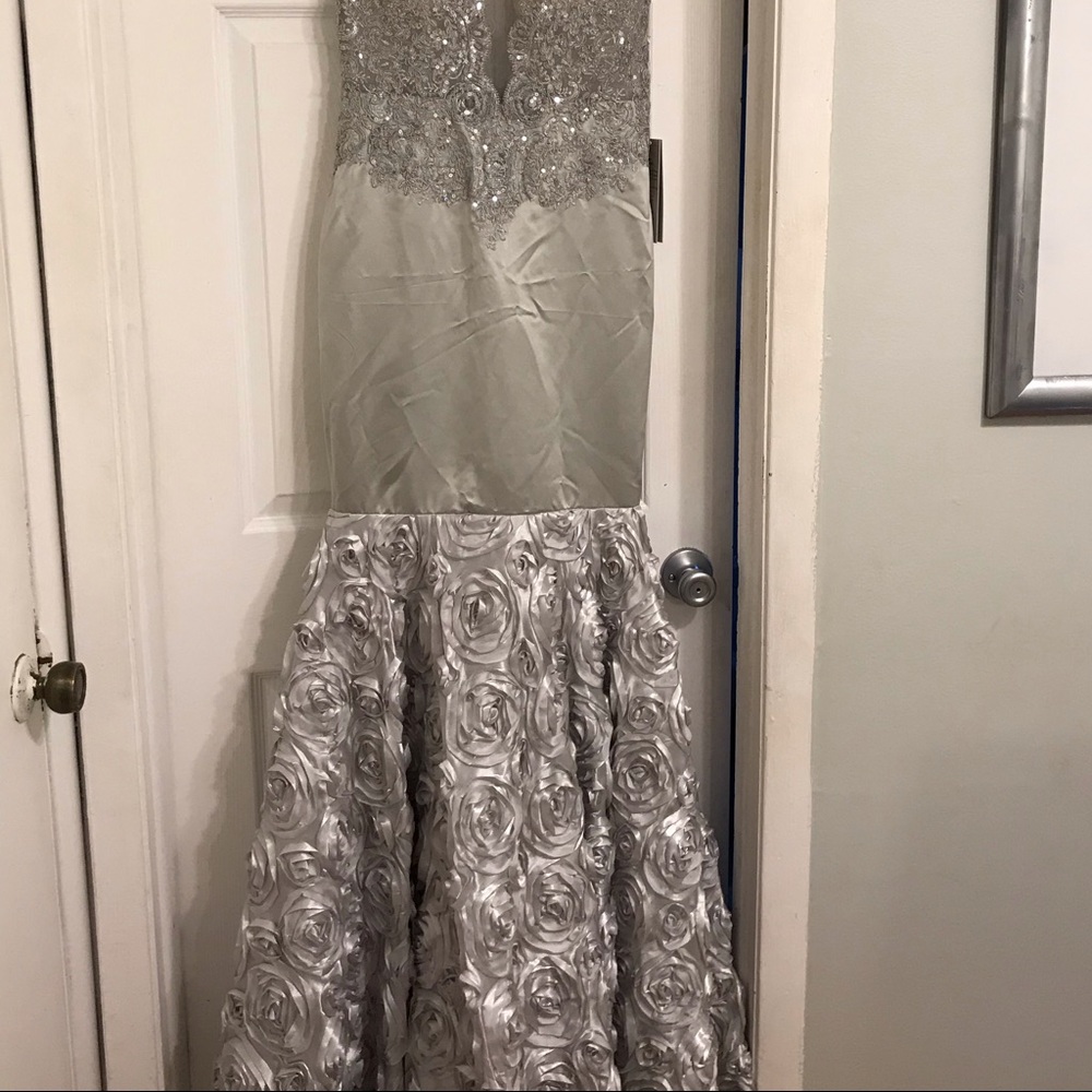 Silver Bead Sequin Lace Dress - Picture 3 of 4